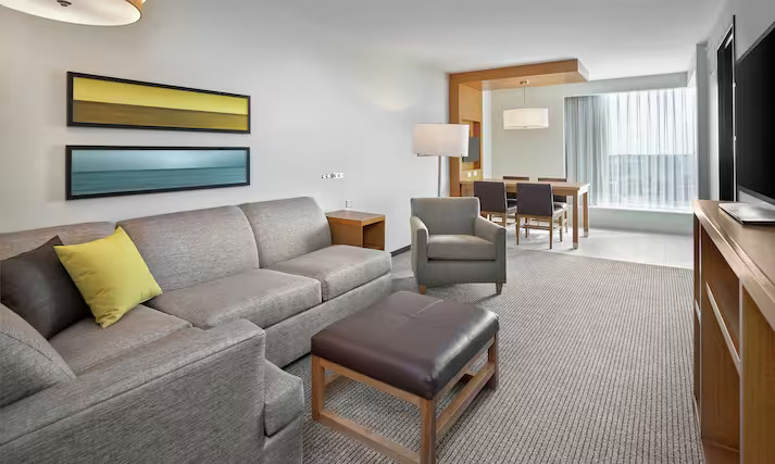 DoubleTree by Hilton Edmonton Downtown