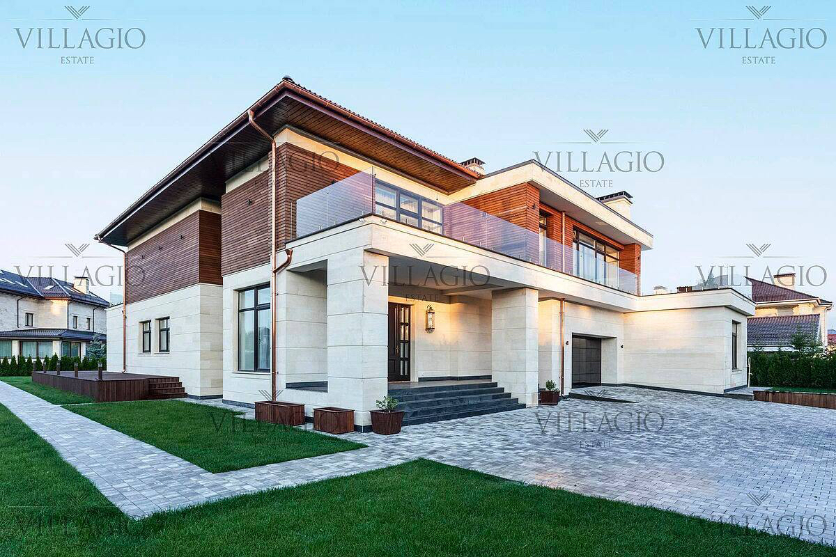 Villa con la piscina. Millenium park . Mosca