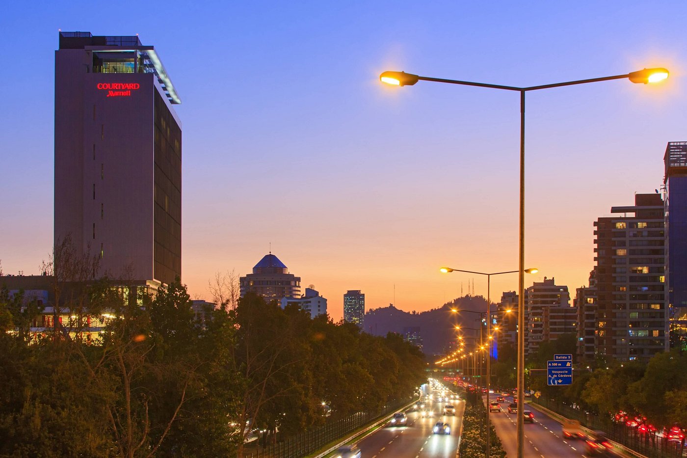 Courtyard by Marriott Santiago Las Condes