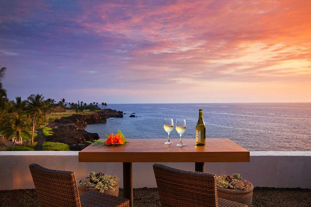 Outrigger Kona Resort &amp; Spa