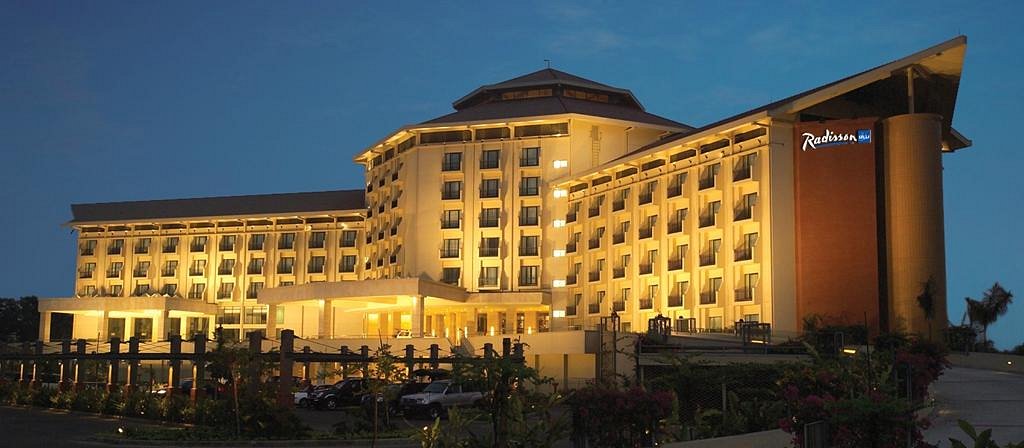 Radisson Blu Dhaka Water Garden