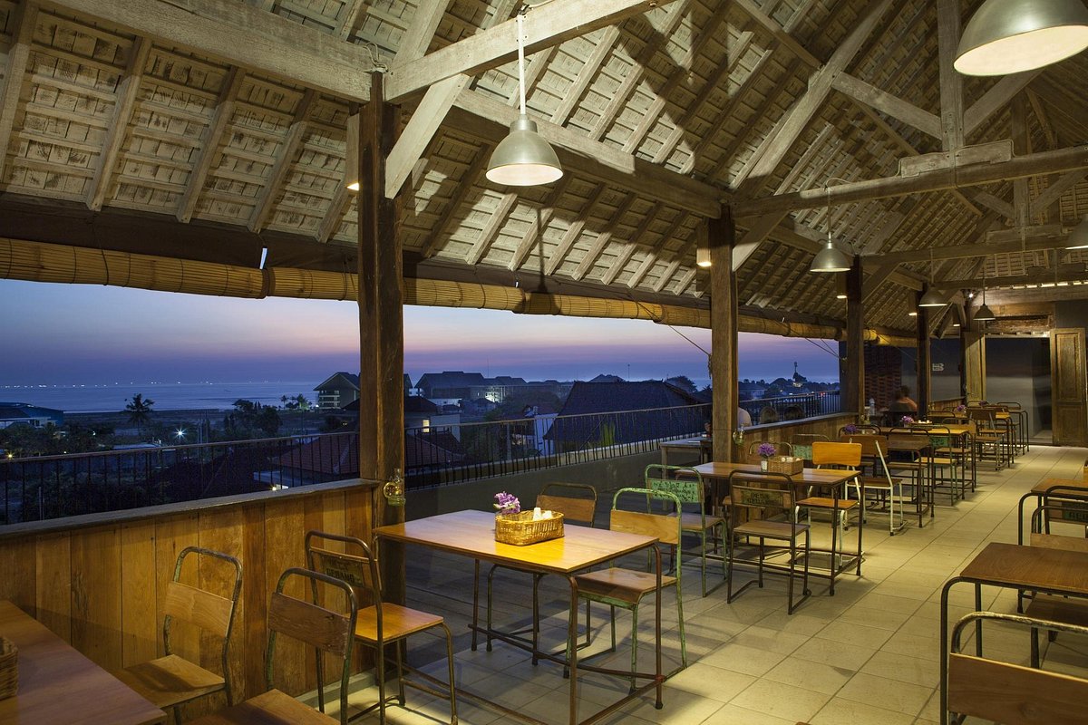 Frii Bali Echo Beach