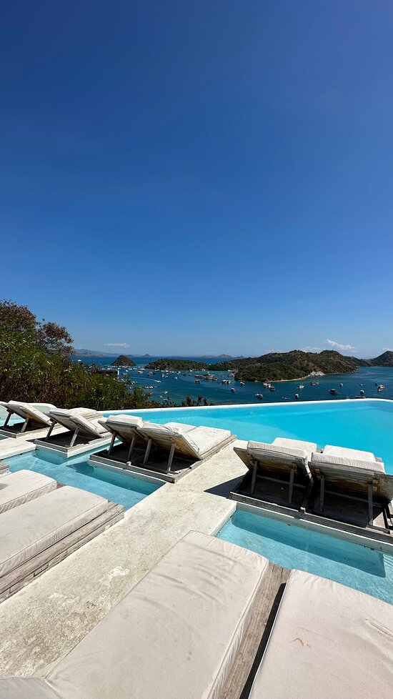 Loccal Collection Hotel