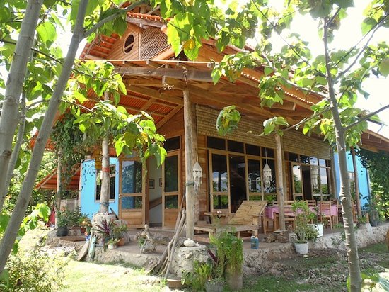 Oro Beach Houses and Restaurant