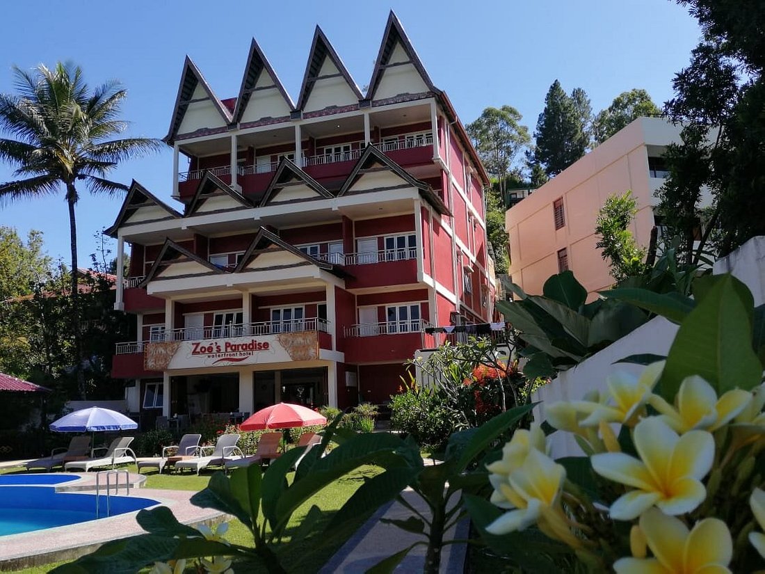 Zoe’s Paradise Waterfront Hotel