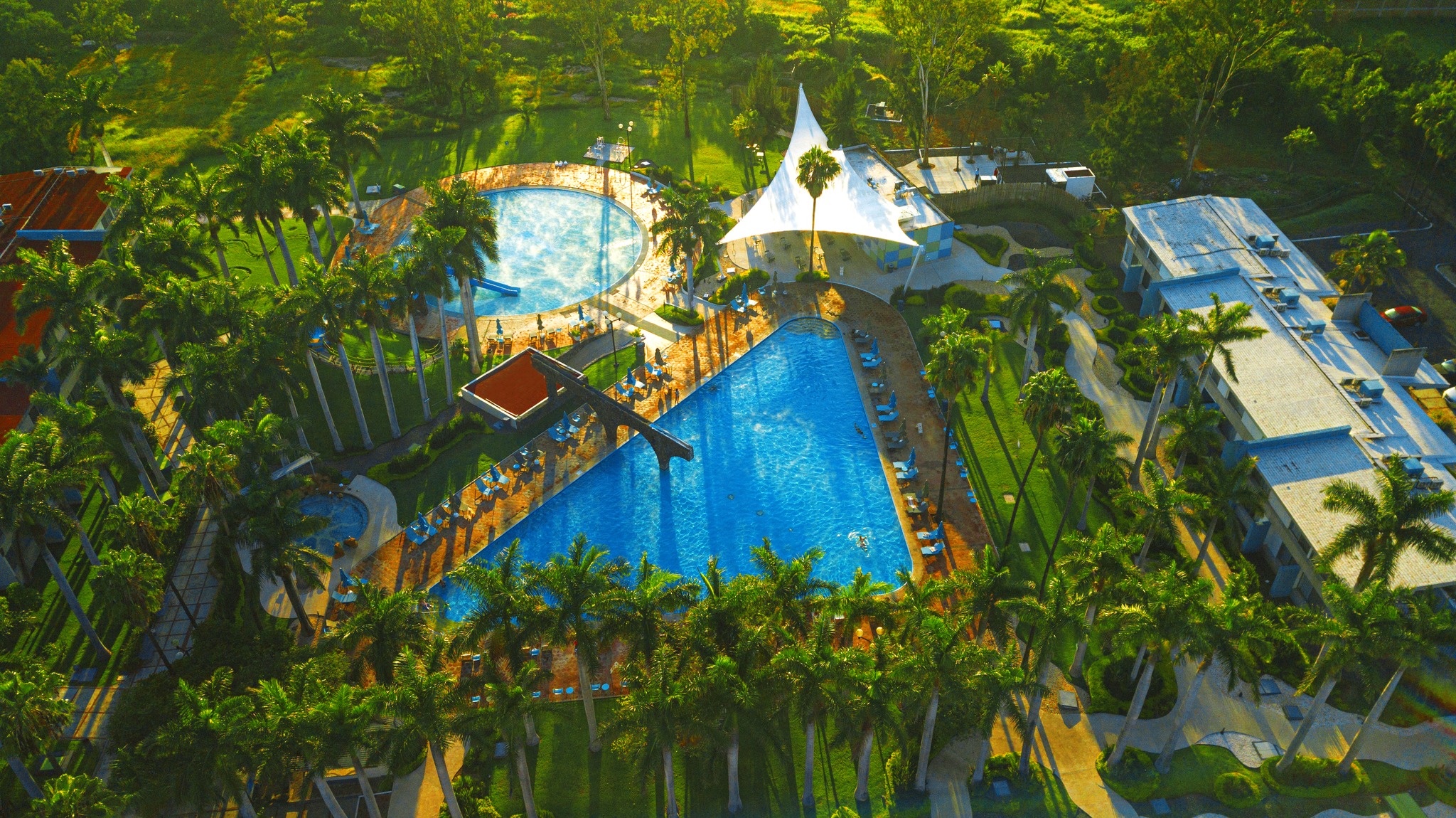 Hotel y Parque Acuático La Caldera