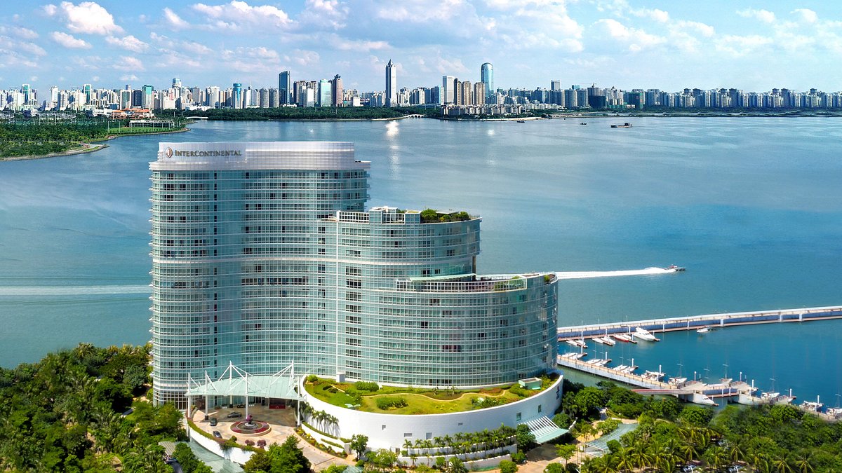 HUALUXE Hotels and Resorts Haikou Seaview, an IHG hotel