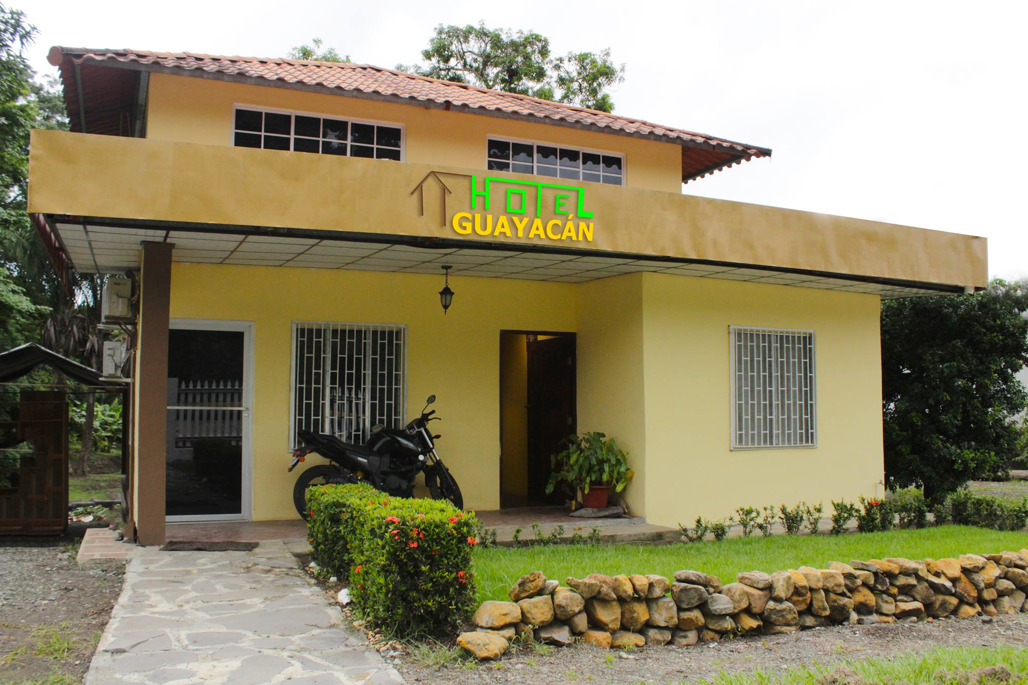 Hostel GuaYacan