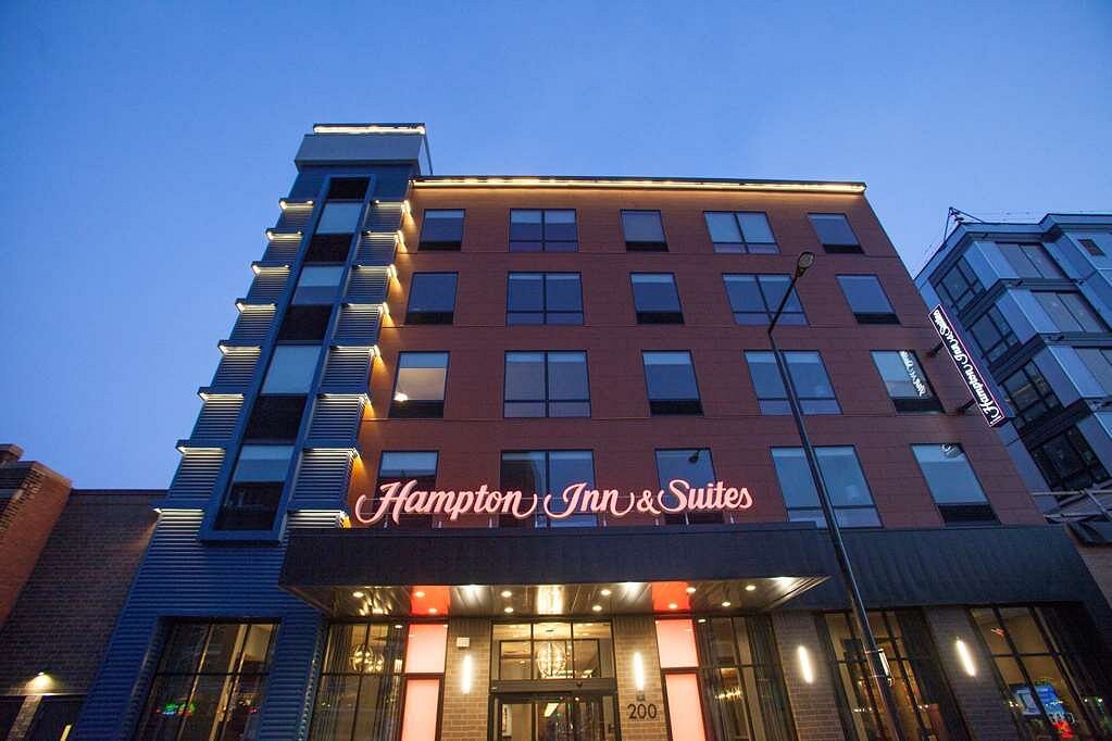 Hampton Inn &amp; Suites Downtown St. Paul