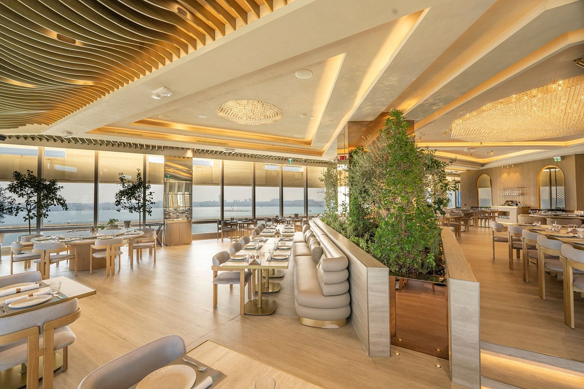 Sheraton Grand Doha Resort &amp; Convention Hotel