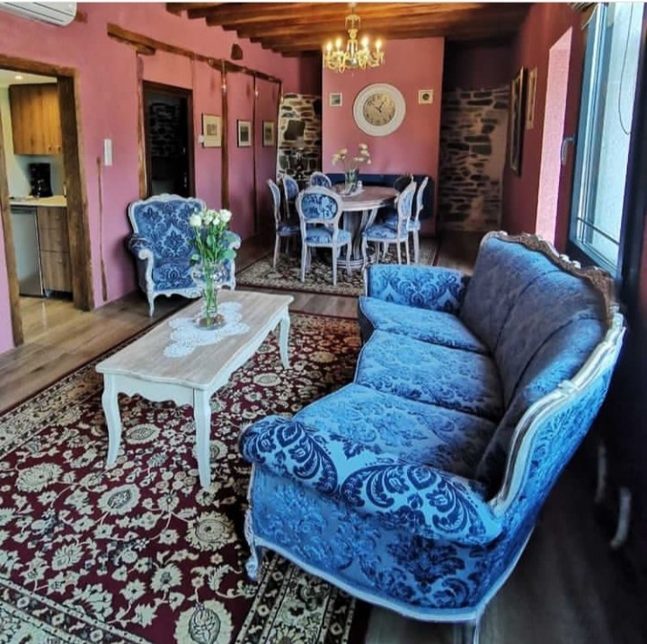 Theokleia_guest house