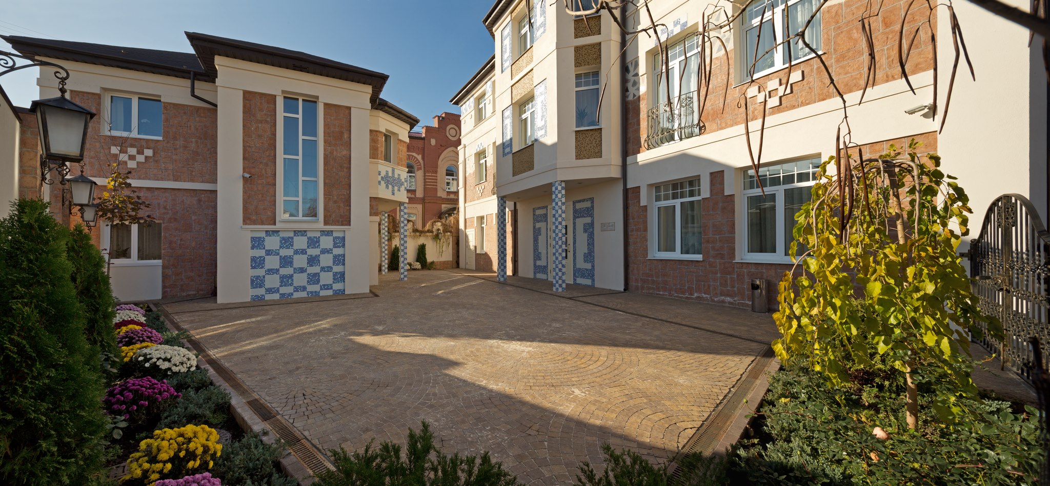 De Gaulle Boutique Hotel