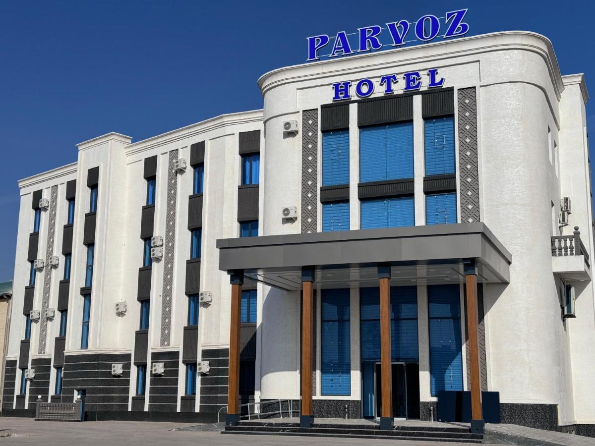 Parvoz Hotel